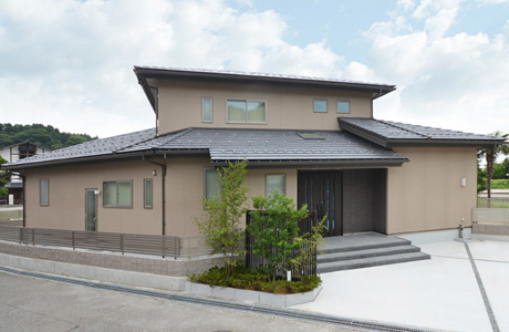 某市 K様邸 リゾート地の景色を愛でる家